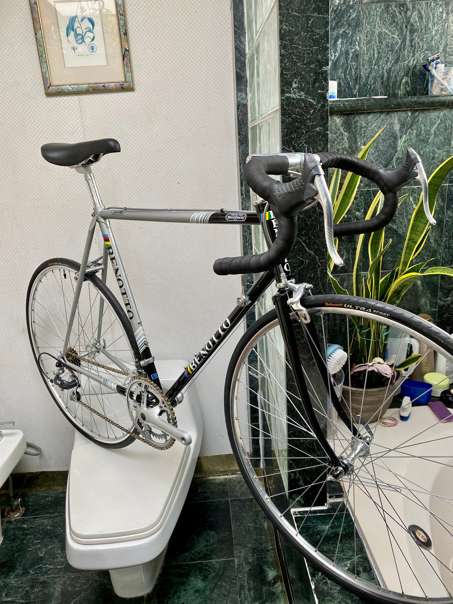 (SIZE 57cm) 1980's BENOTTO MODEL 500 PARIS SPECIAL ROAD BIKE - LIKE NEW