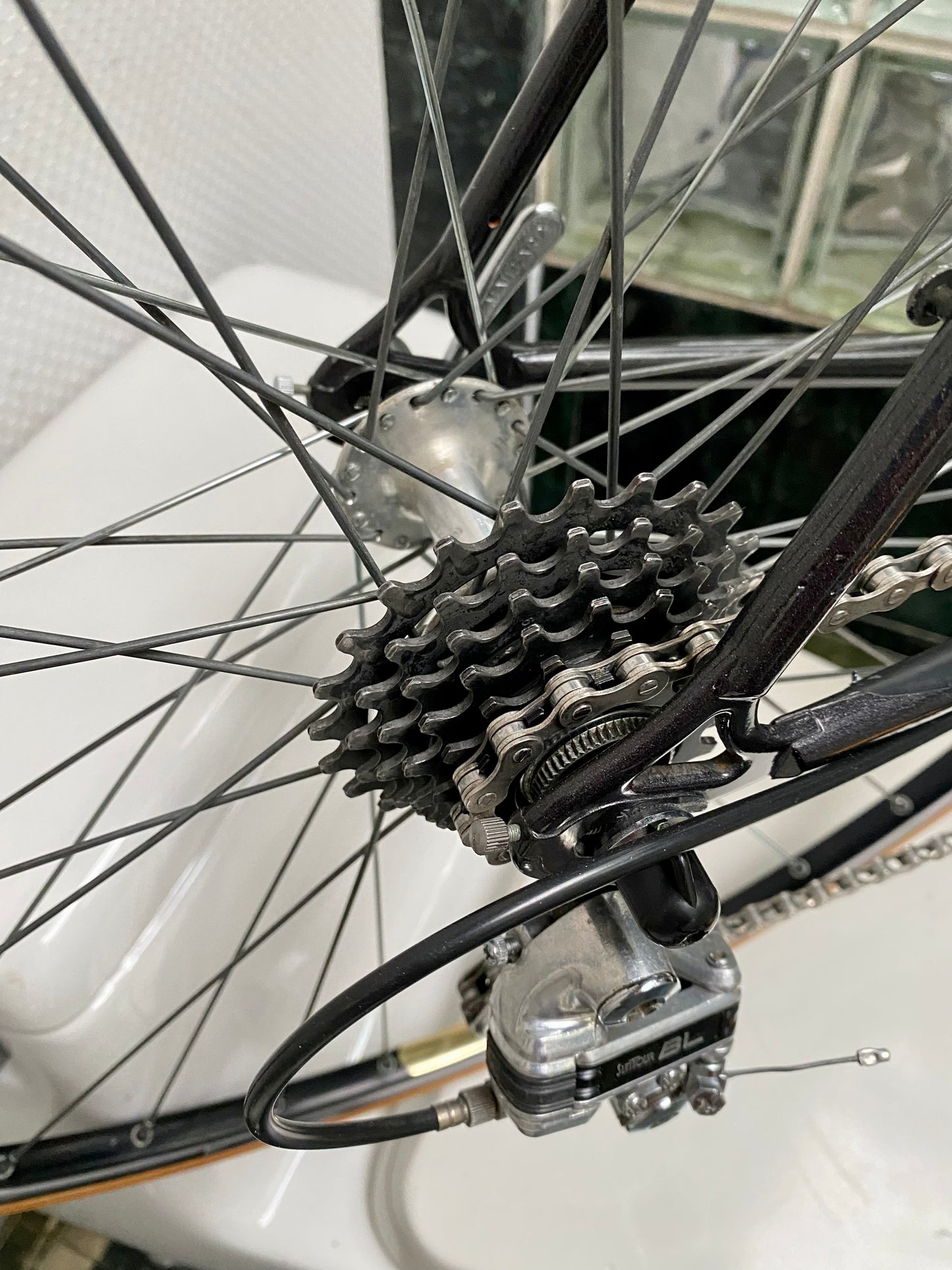 (SIZE 53cm) EARLY-1980's TREK 560 ROAD BIKE - LIKE NEW