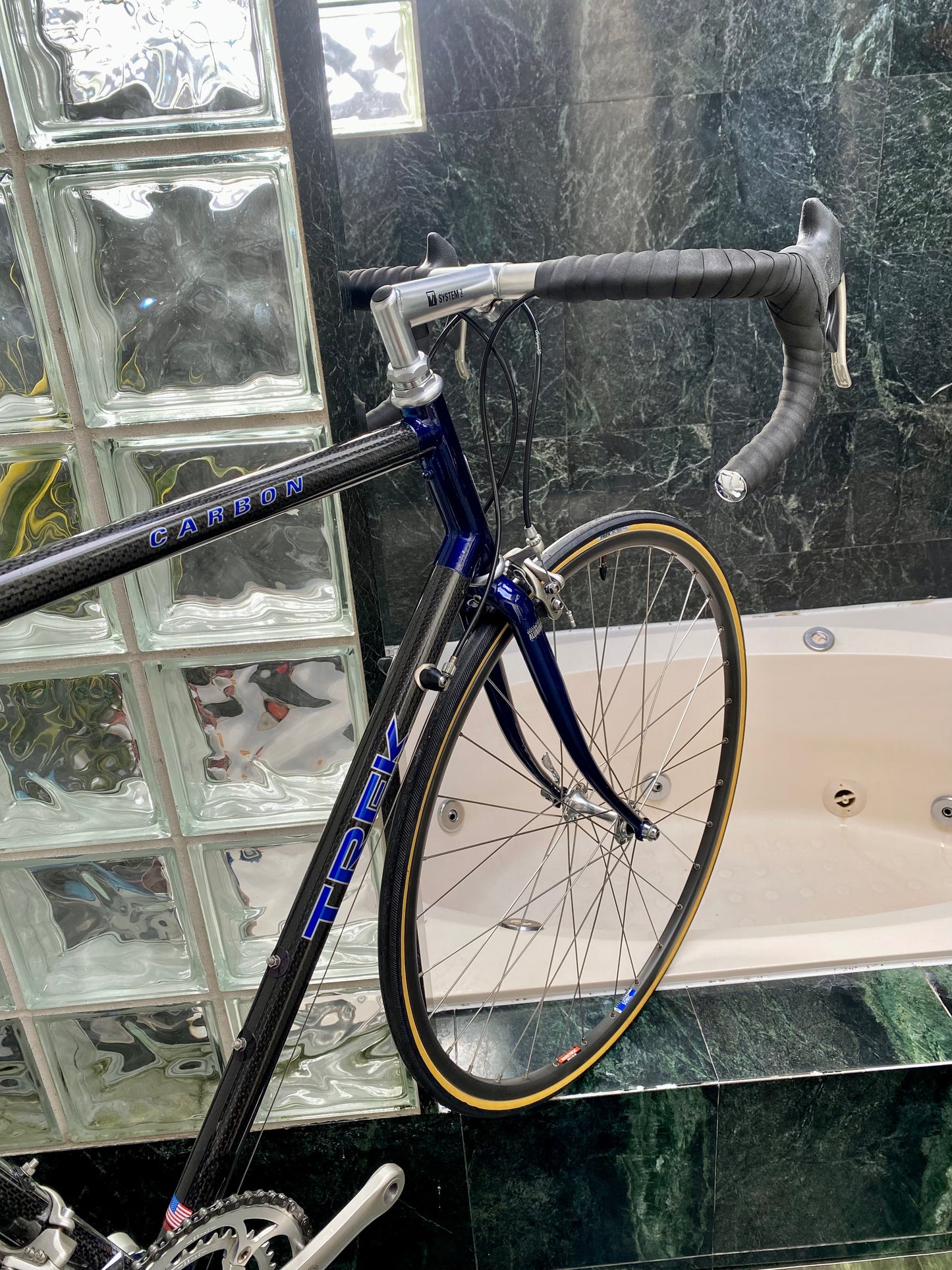 (SIZE 57cm) 1990's TREK 2200 CARBON ROAD BIKE - CAMPAGNOLO