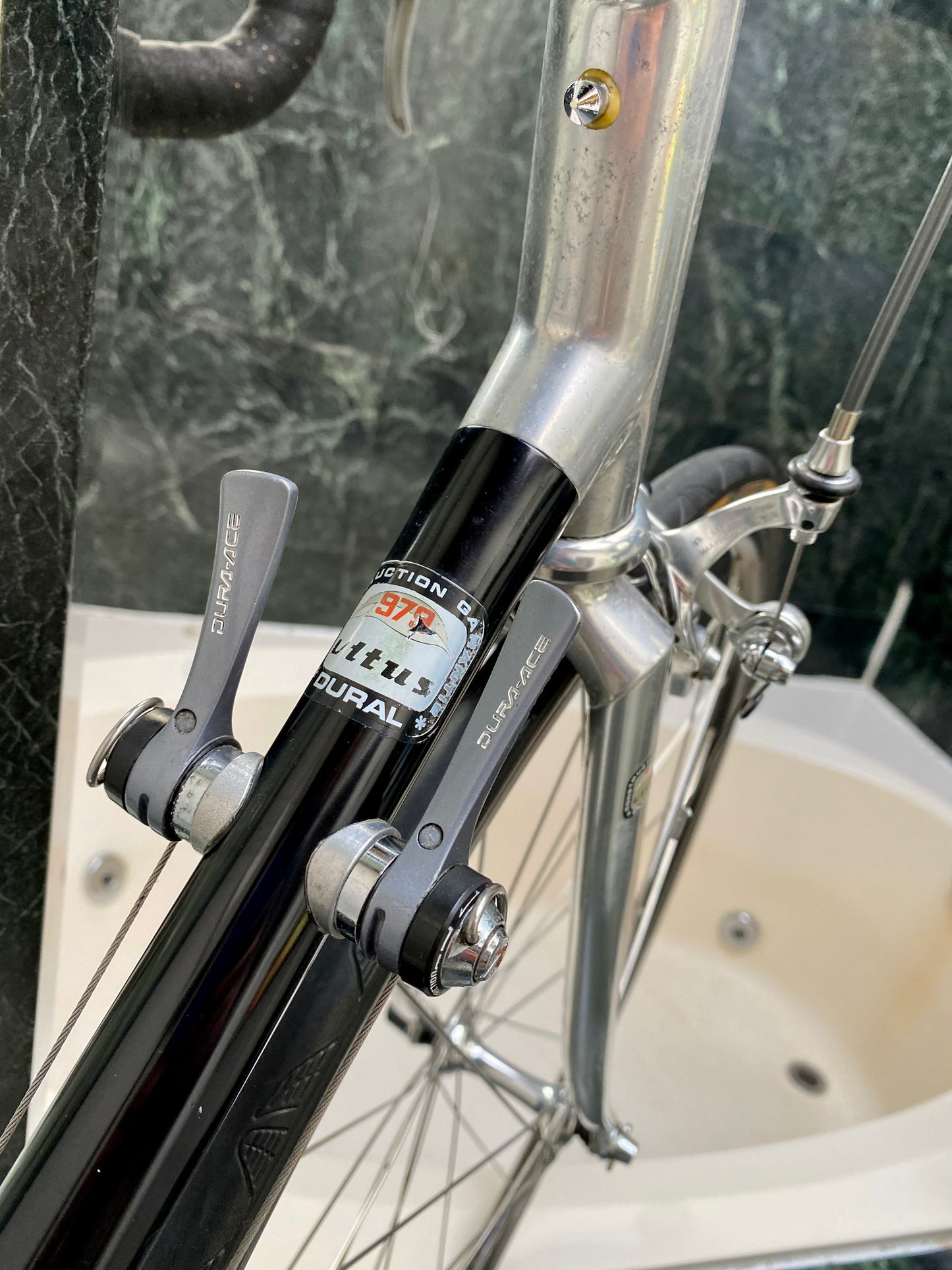 (SIZE 56cm) 1980's VITUS 979 ROAD BIKE - SHIMANO DURA ACE