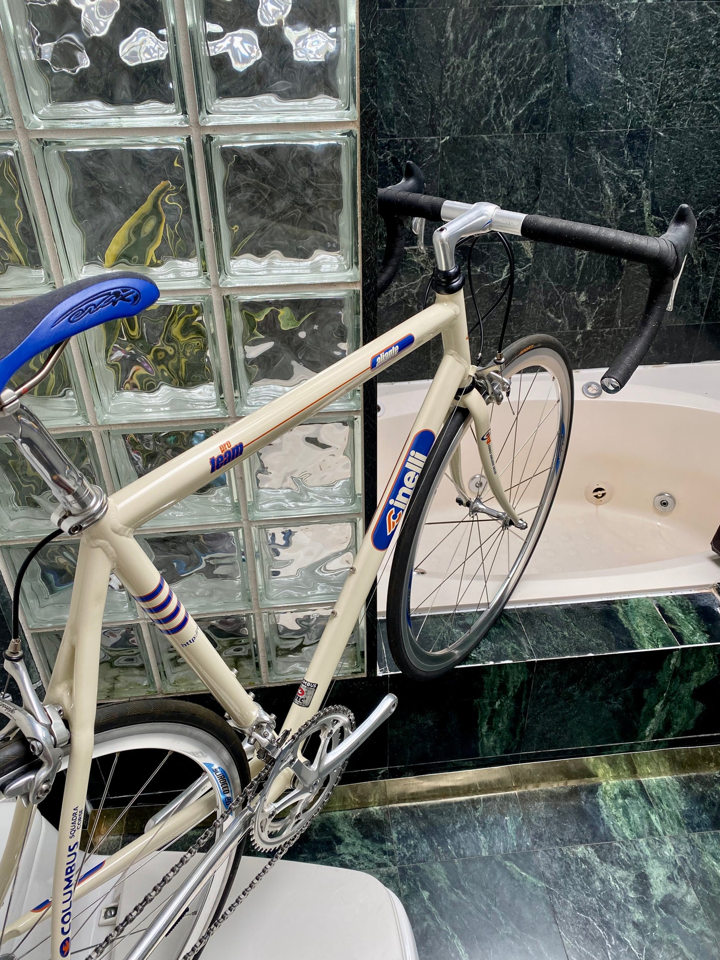 (SIZE 56cm) 1990's CINELLI PRO TEAM ROAD BIKE - CAMPAGNOLO ATHENA GROUPSET - LIKE NEW