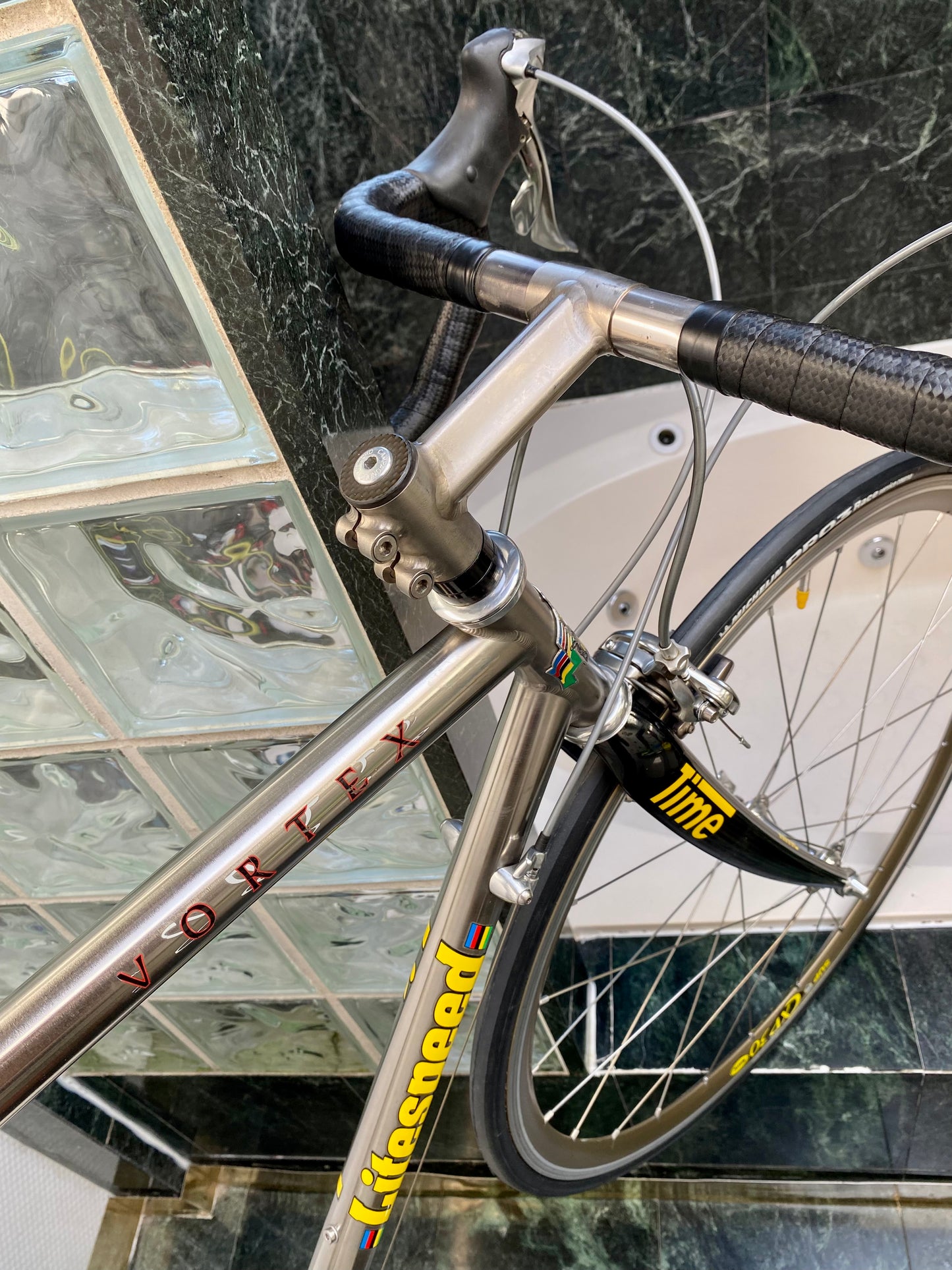 (SIZE 55cm) LATE-1990's LITESPEED VORTEX TITANIUM ROAD BIKE - SHIMANO DURA ACE - LIKE NEW