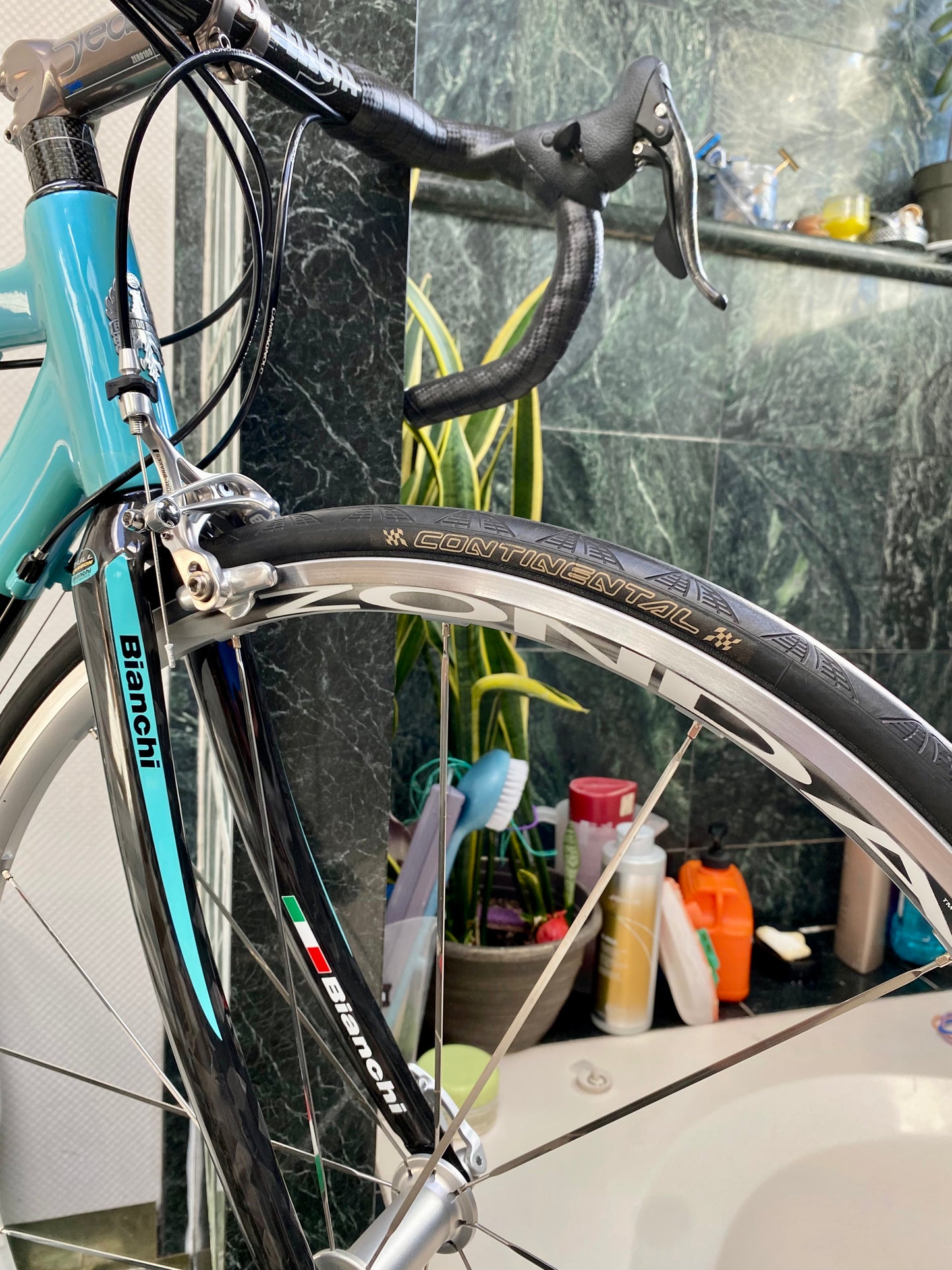 (SIZE 54cm) CLASSIC BIANCHI 928 T-CUBE ROAD BIKE - CELESTE - CAMPAGNOLO CHORUS