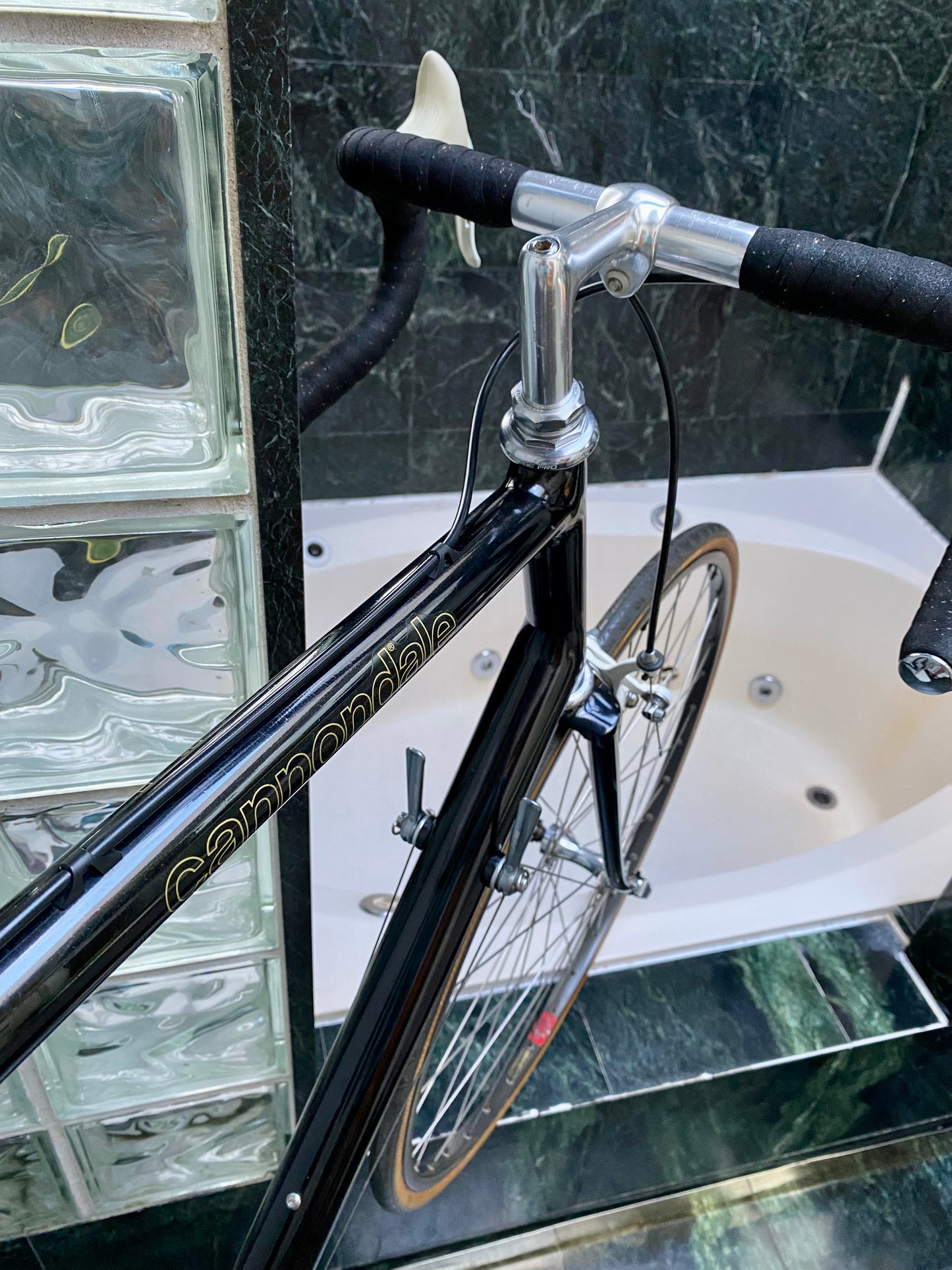 (SIZE 63cm) 1980's CANNONDALE SR 800 ROAD BIKE - SUNTOUR SUPERBE PRO - WOW!