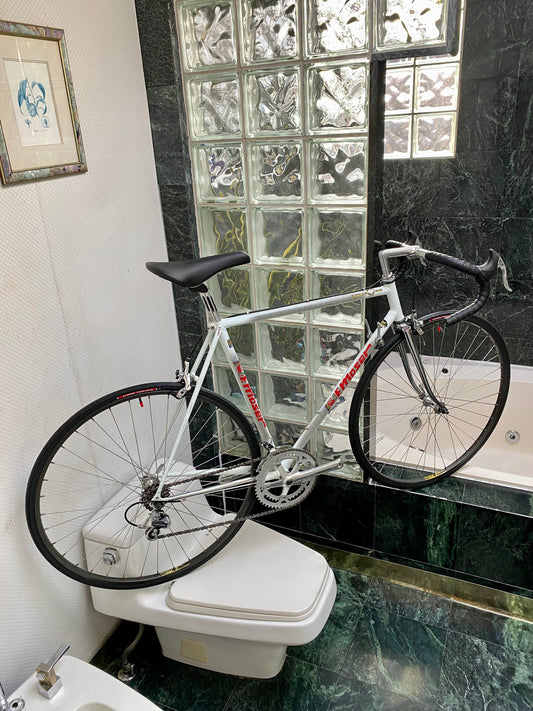 (SIZE 55cm) 1980's MOSER ROAD BIKE - SHIMANO 105 - ORIA SPECIAL