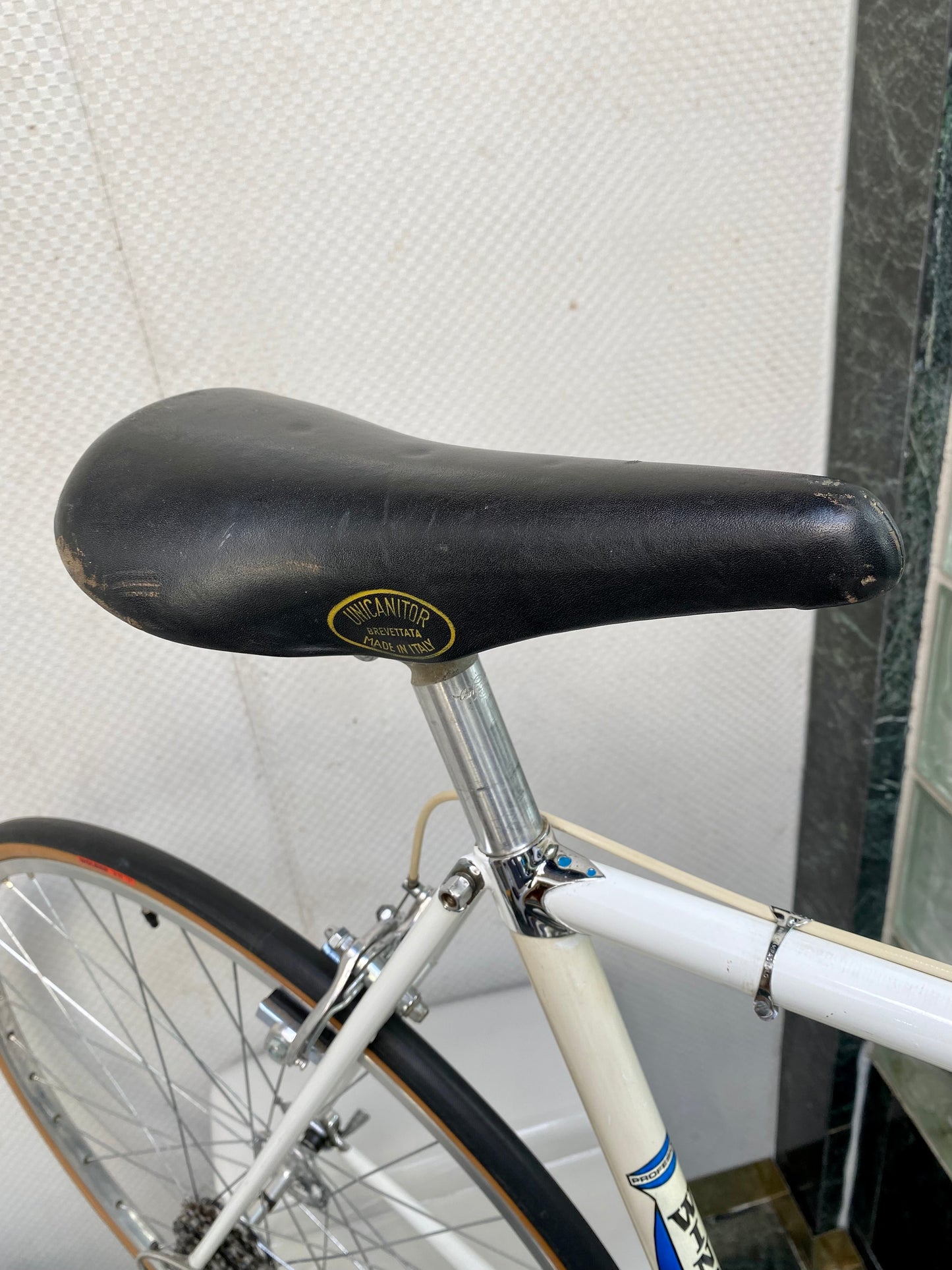 (SIZE 54cm) 1970's WINDSOR PROFESSIONAL ROAD BIKE - CAMPAGNOLO NUOVO RECORD