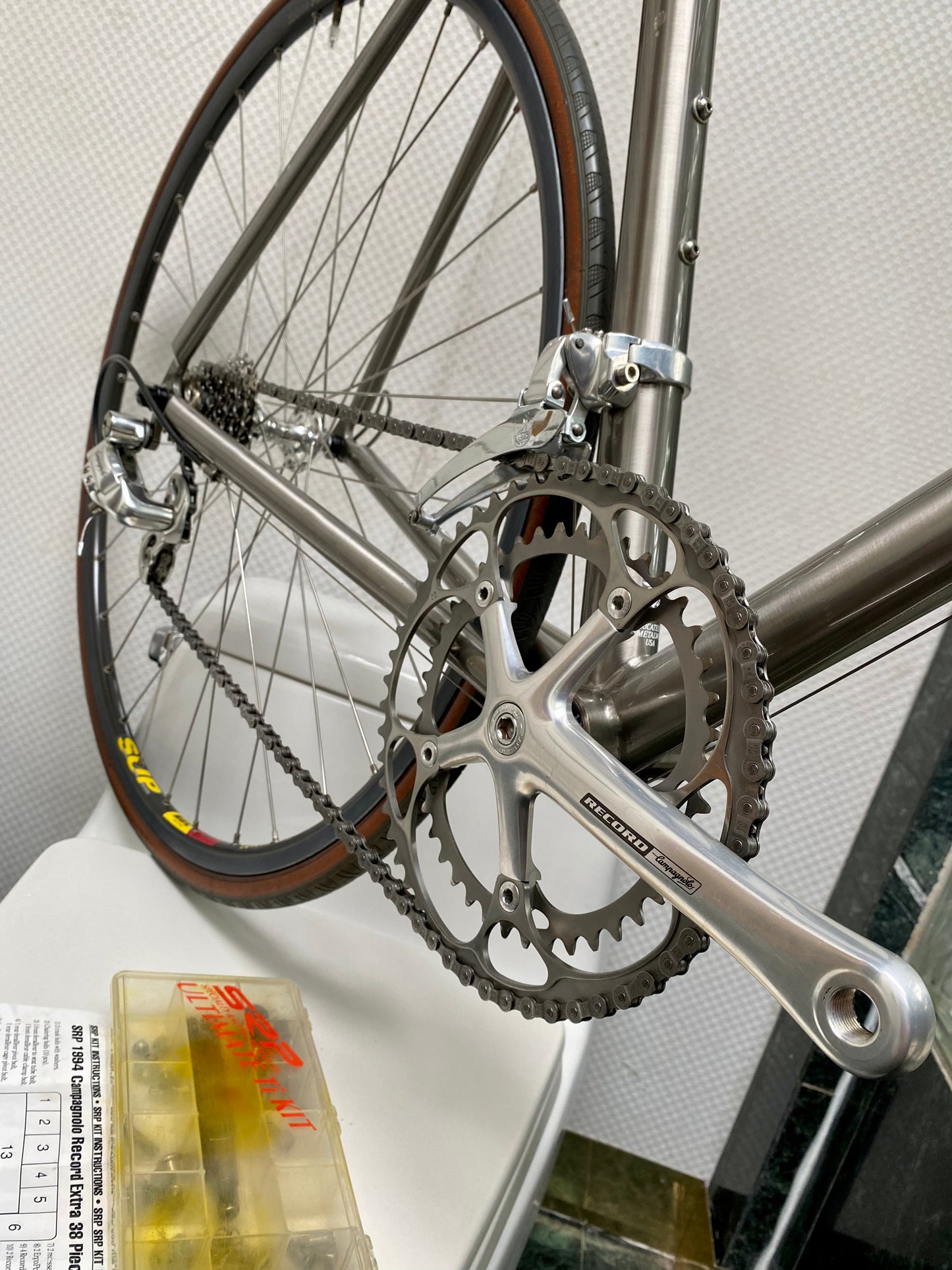 (SIZE 56cm) 1994 SPECTRUM CYCLES "TITANIUM SUPER" ROAD BIKE - CAMPAGNOLO RECORD