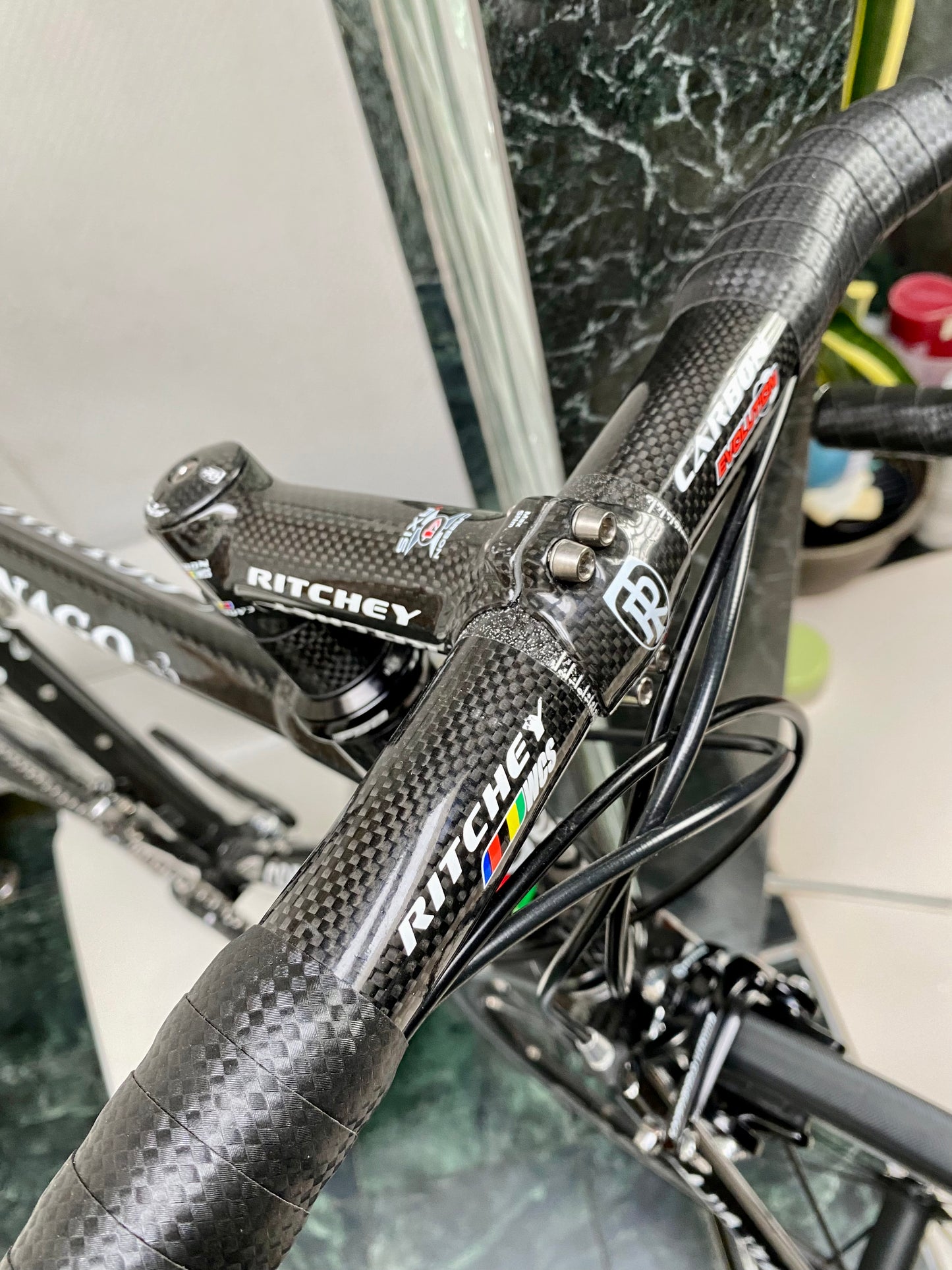 (SIZE 56cm) CLASSIC COLNAGO C50 ROAD BIKE - CAMPAGNOLO RECORD - LIKE NEW / SPOTLESS