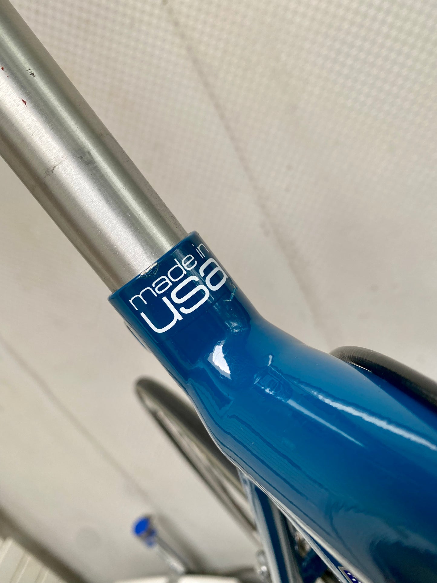(SIZE 60cm) 1980's CANNONDALE ROAD BIKE - FULL REFURBISHED