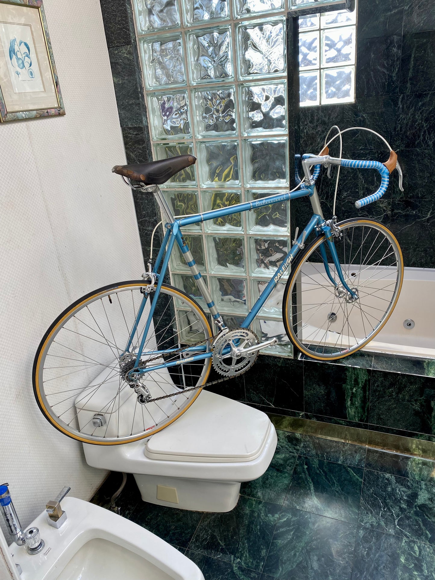 (SIZE 59cm) 1970's PROFESSIONAL ROAD BIKE - ALL ORIGINAL - CAMPAGNOLO GROUPSET