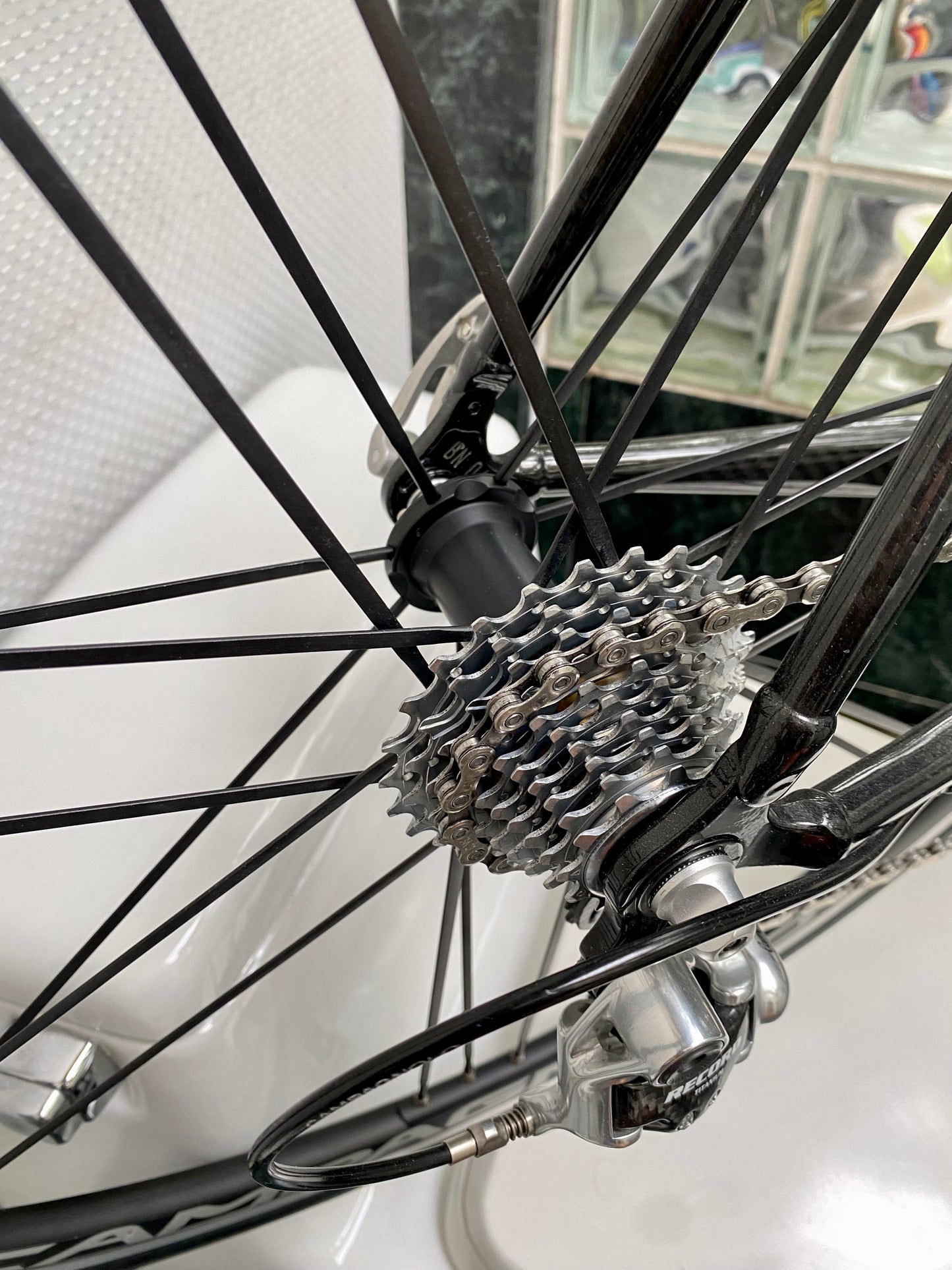 (SIZE 56cm) CLASSIC COLNAGO C50 ROAD BIKE - CAMPAGNOLO RECORD - LIKE NEW / SPOTLESS