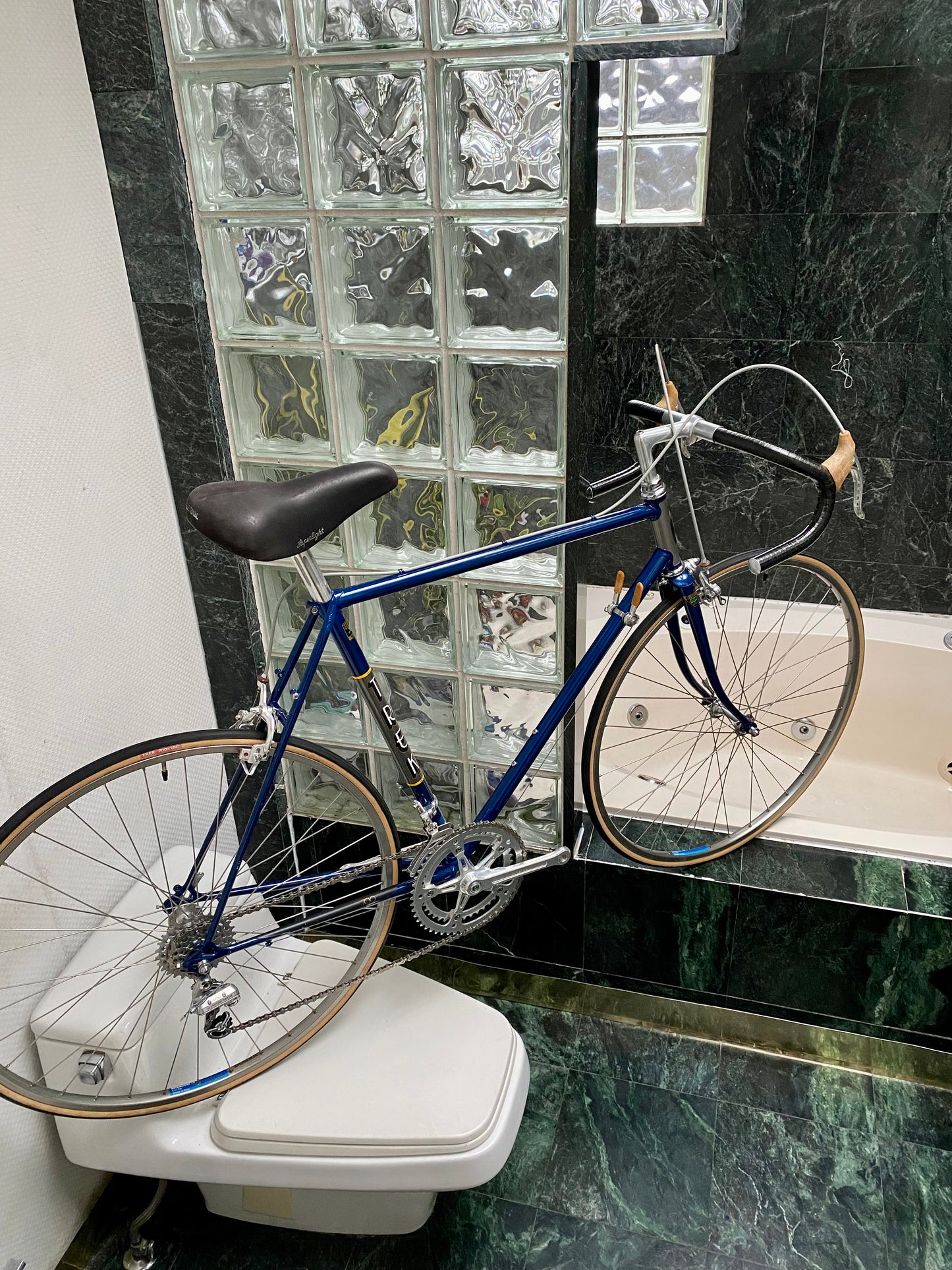 (SIZE 56cm) EARLY-1980's TREK 700 ROAD BIKE - SUNTOUR SUPERBE - REYNOLDS 531 - SPOTLESS