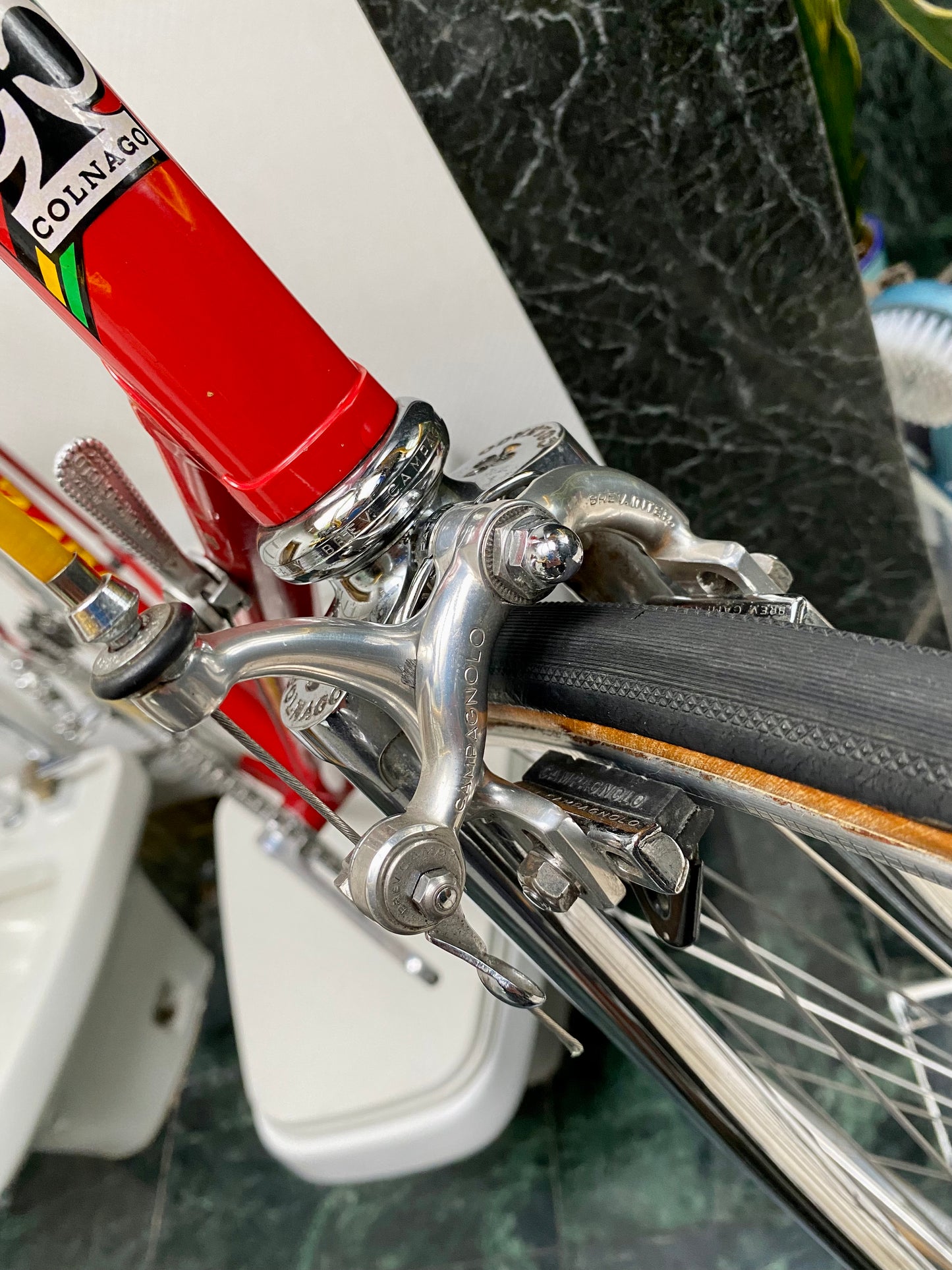 (SIZE 57cm) 1970's COLNAGO SUPER ROAD BIKE - CAMPAGNOLO - BEAUTIFUL