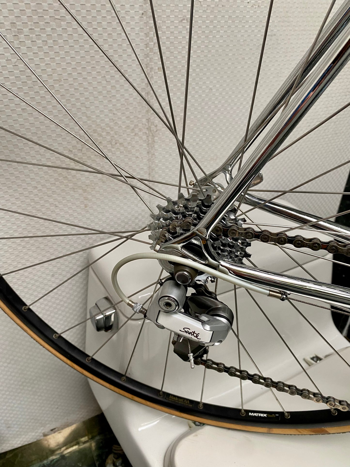 (SIZE 54cm) 1980's CONCORDE ASTORE ROAD BIKE - SHIMANO SANTE - COLUMBUS