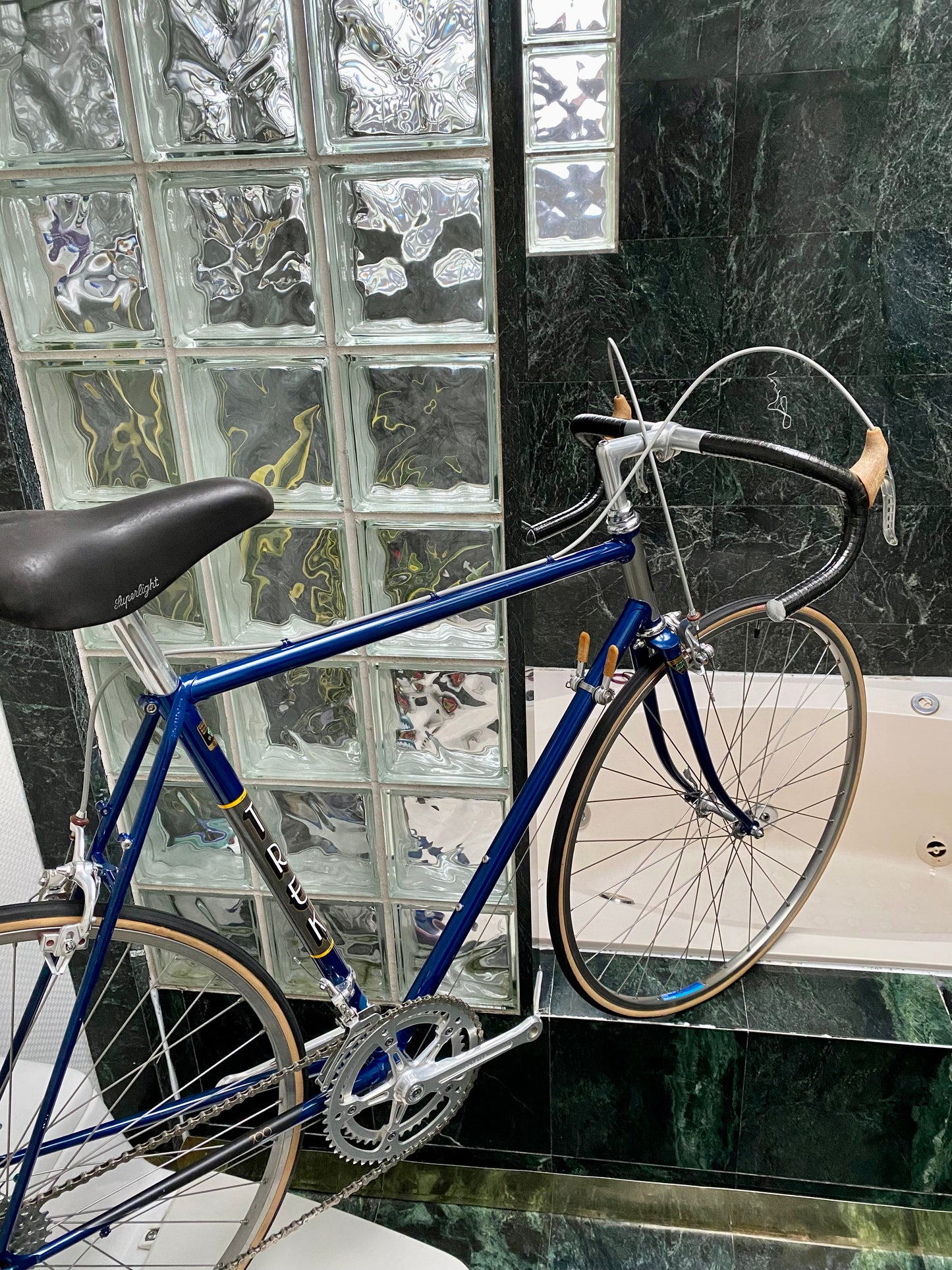 (SIZE 56cm) EARLY-1980's TREK 700 ROAD BIKE - SUNTOUR SUPERBE - REYNOLDS 531 - SPOTLESS