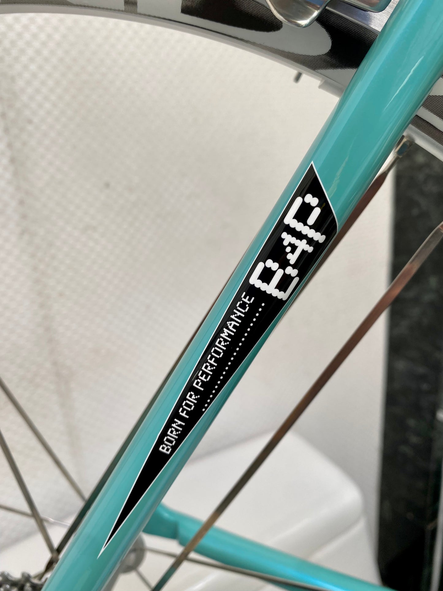 (SIZE 54cm) CLASSIC BIANCHI 928 T-CUBE ROAD BIKE - CELESTE - CAMPAGNOLO CHORUS