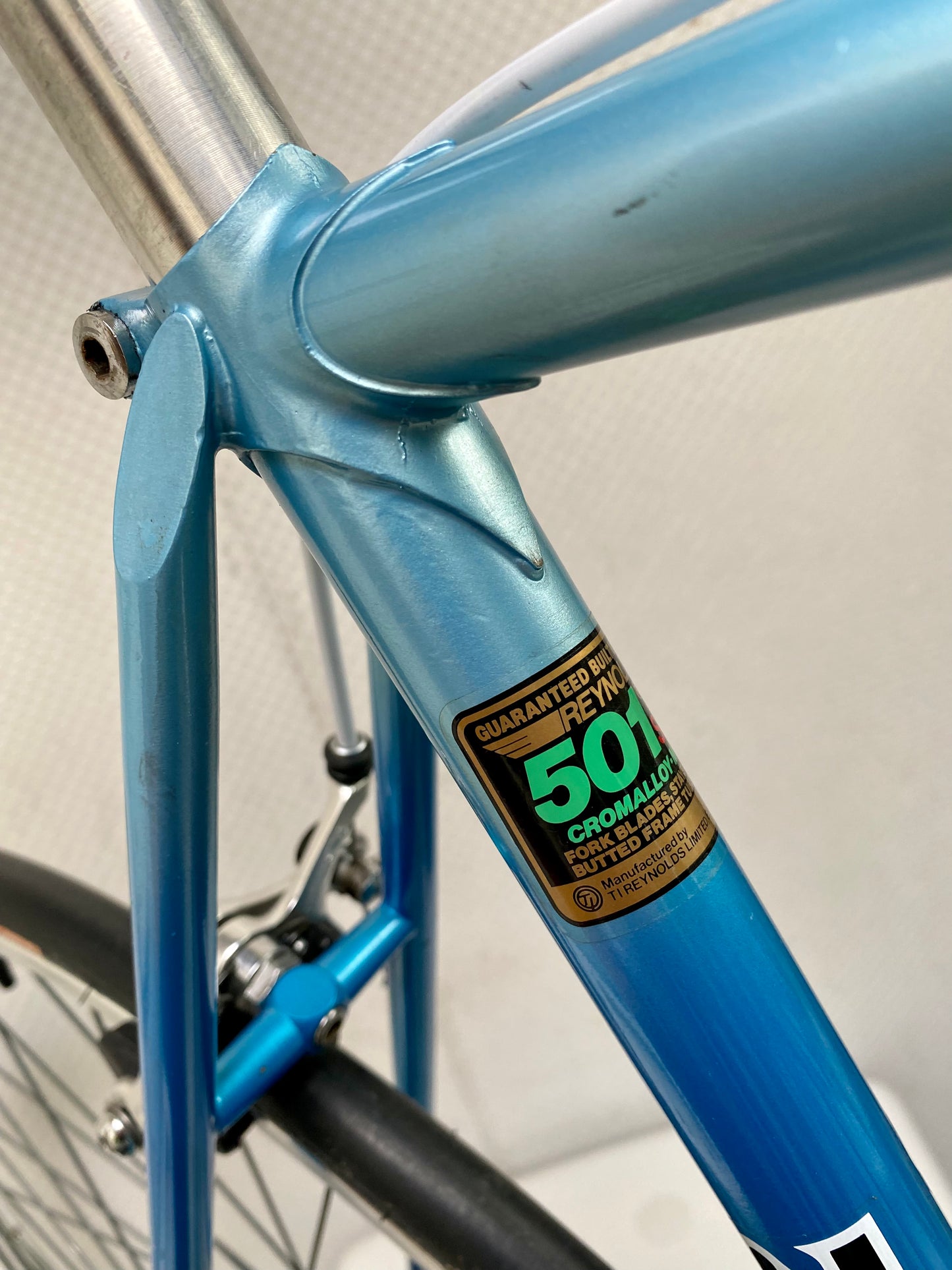 (SIZE 56cm) 1980's ZINI ROAD BIKE - SHIMANO 105 - REYNOLDS STEEL