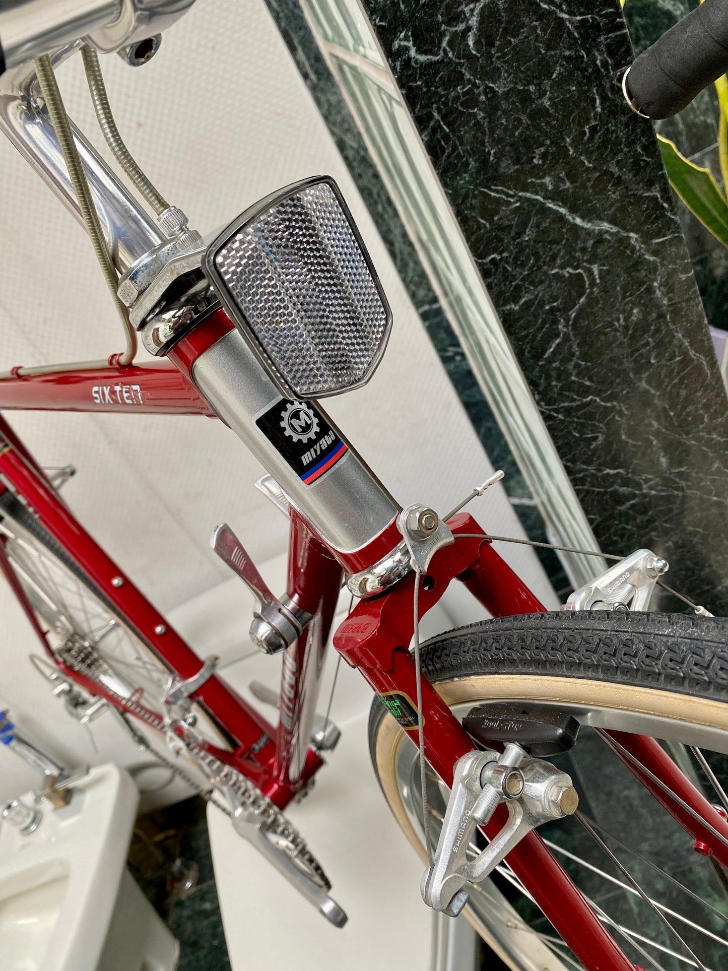 (SIZE 54cm) 1980's SIX TEN TOURING BIKE - LIKE NEW