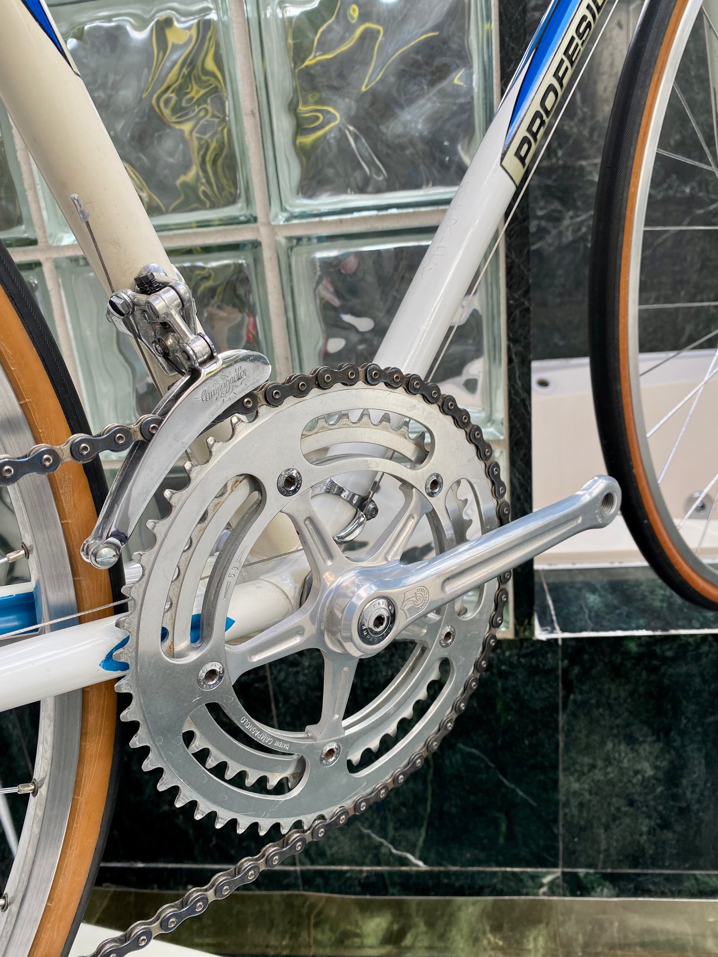 (SIZE 54cm) 1970's WINDSOR PROFESSIONAL ROAD BIKE - CAMPAGNOLO NUOVO RECORD