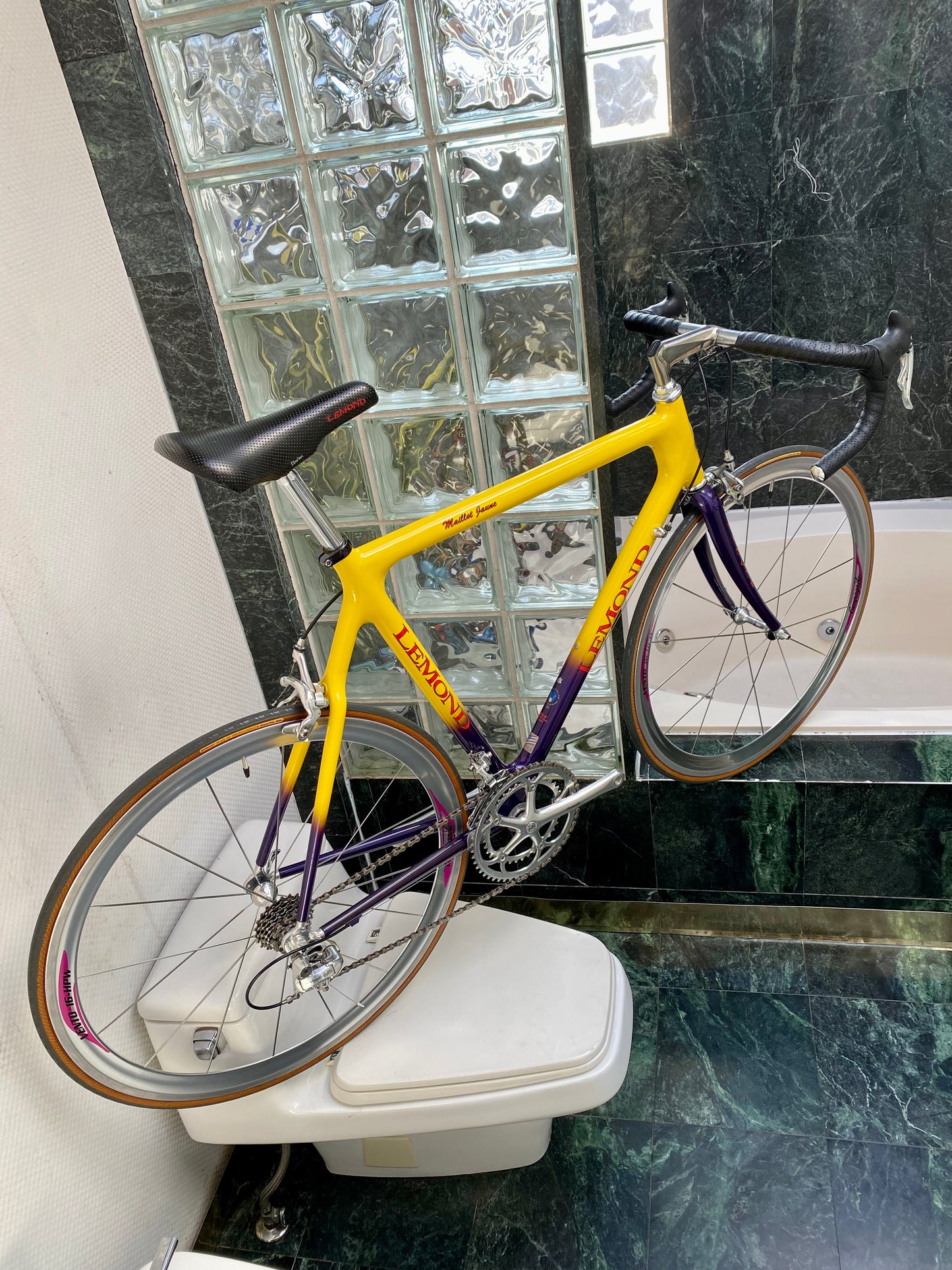 (SIZE 60cm) 1997 LEMOND MAILLOT JAUNE ROAD BIKE - CAMPAGNOLO RECORD