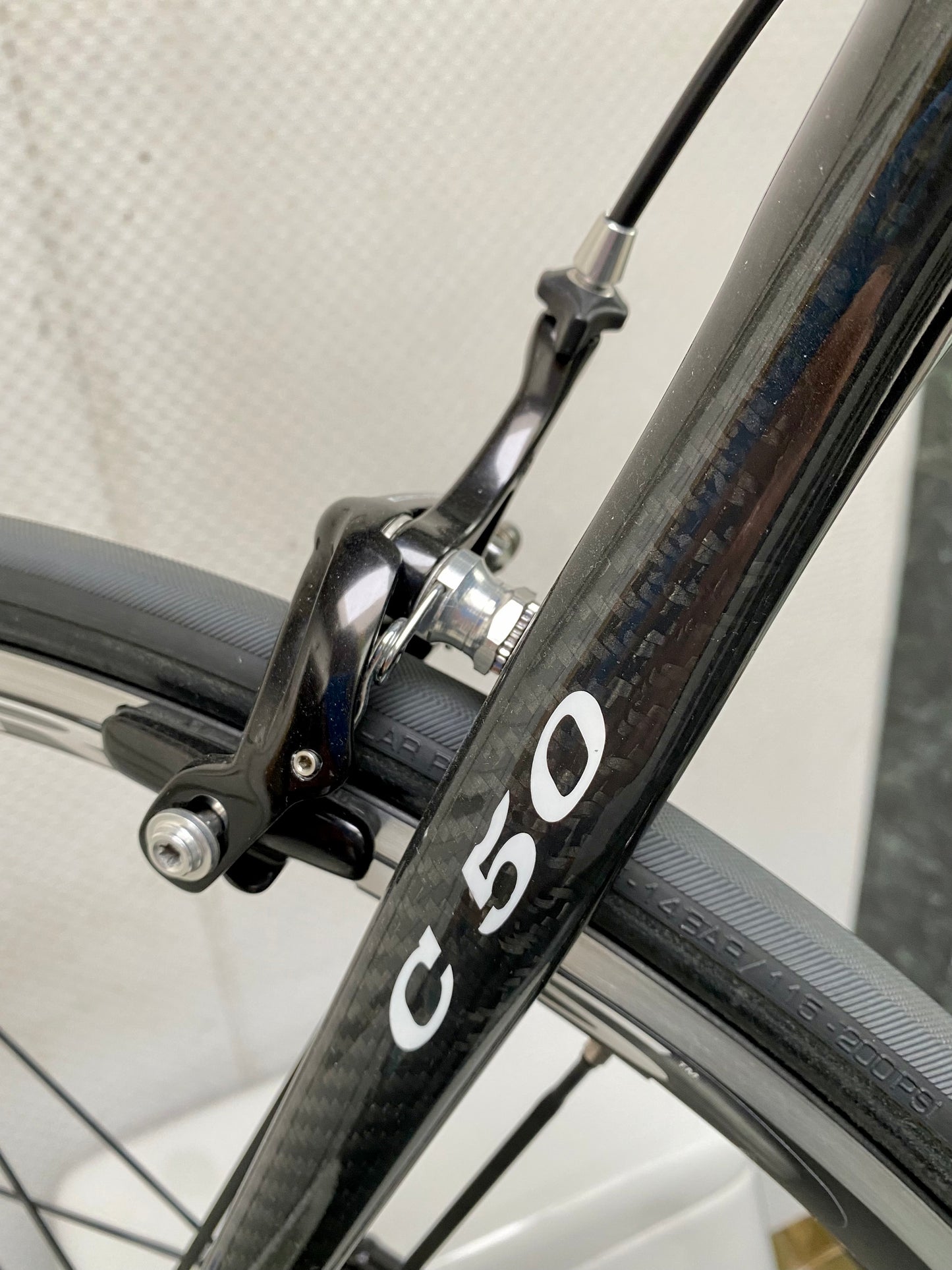 (SIZE 56cm) CLASSIC COLNAGO C50 ROAD BIKE - CAMPAGNOLO RECORD - LIKE NEW / SPOTLESS