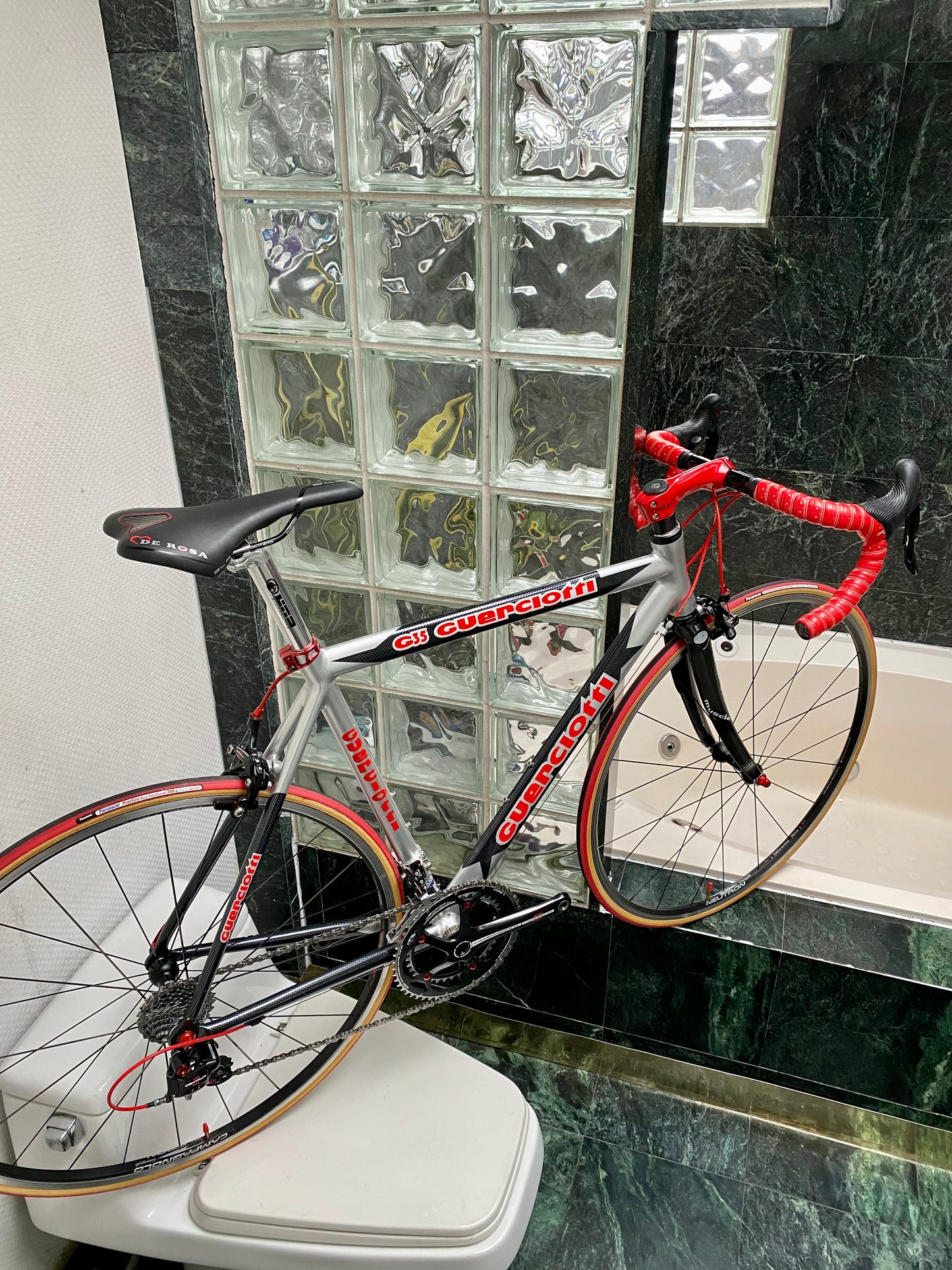 (SIZE 55cm) GUERCIOTTI G35 ROAD BIKE - CAMPAGNOLO CENTAUR - COLUMBUS STARSHIP