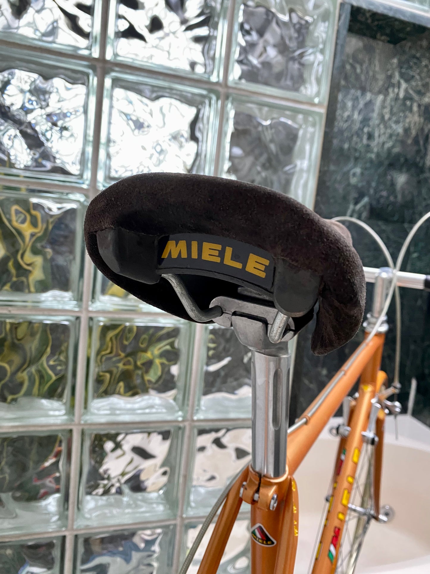 (SIZE 57cm) 1980's MIELE ROAD BIKE - ROSSIN-BUILT - SHIMANO 600