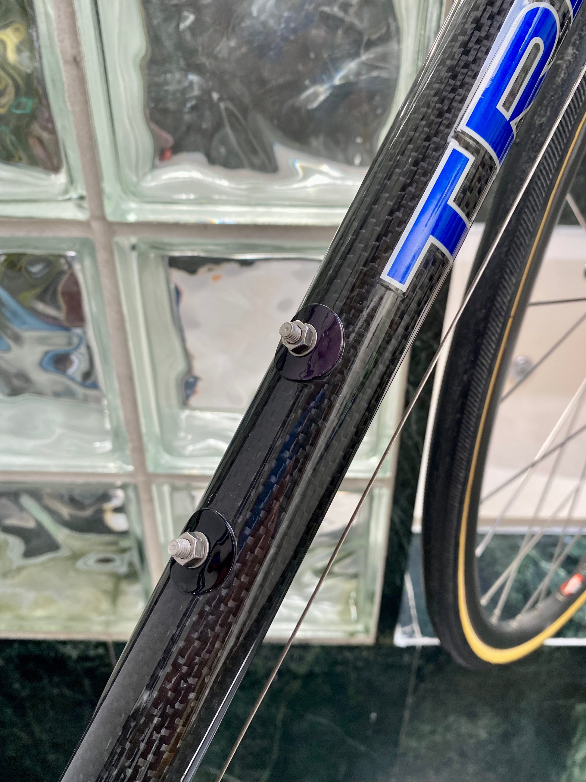 Trek 2200 road best sale bike price