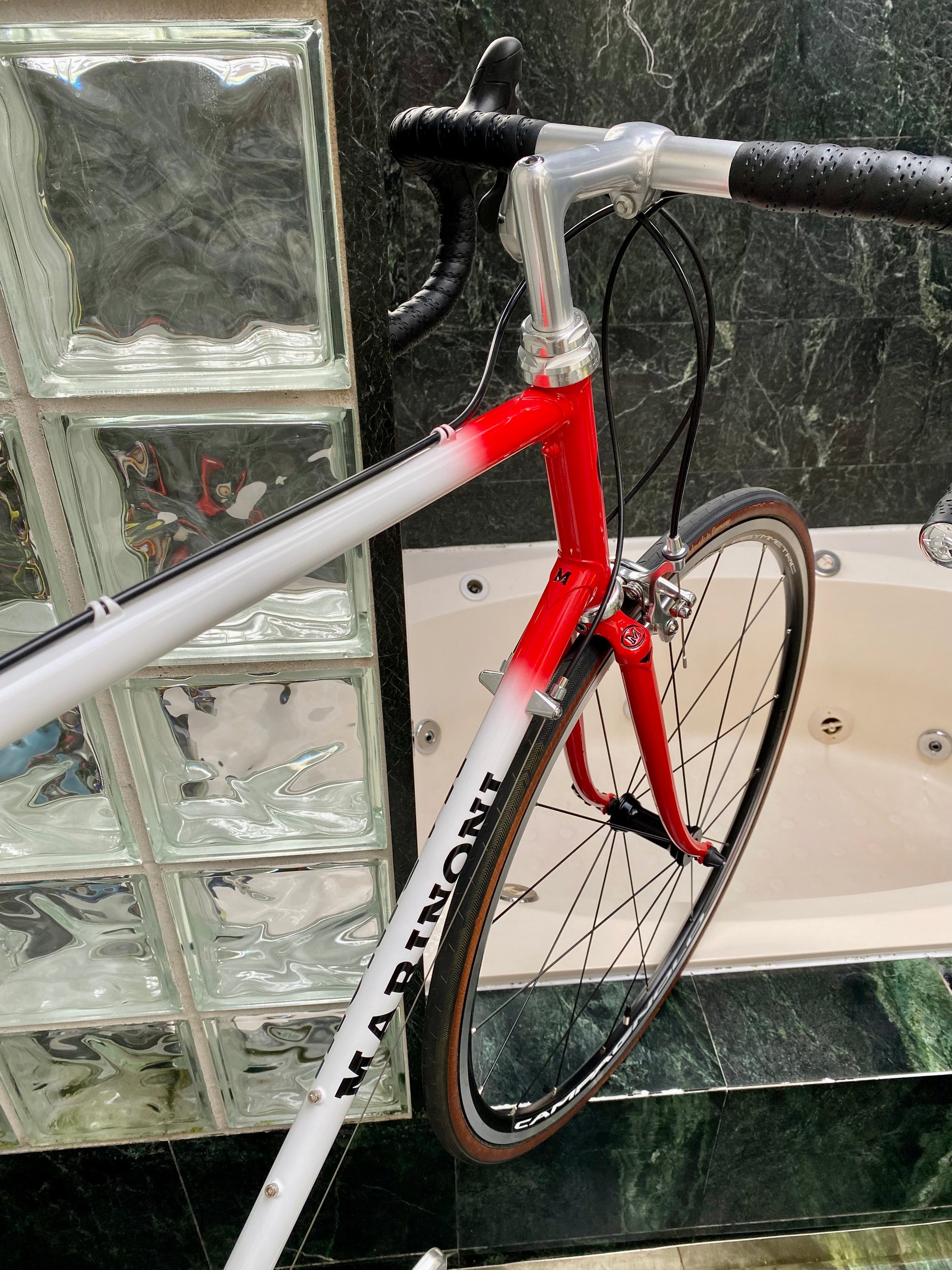 Size 60 road outlet bike