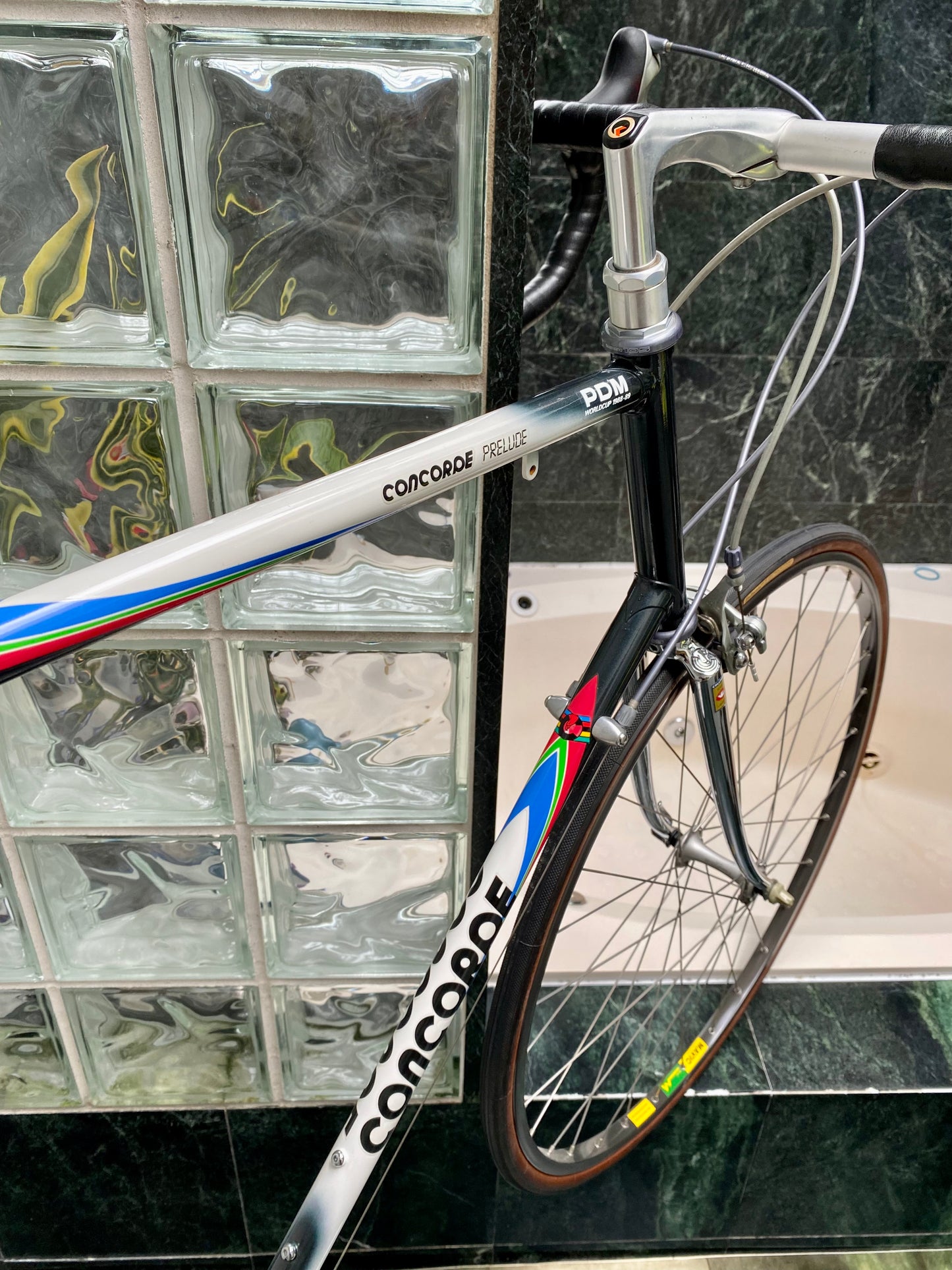 (SIZE 64cm) EARLY-1990's CONCORDE PRELUDE PDM TEAM ROAD BIKE - COLUMBUS SL - SHIMANO 105 STI - SPOTLESS