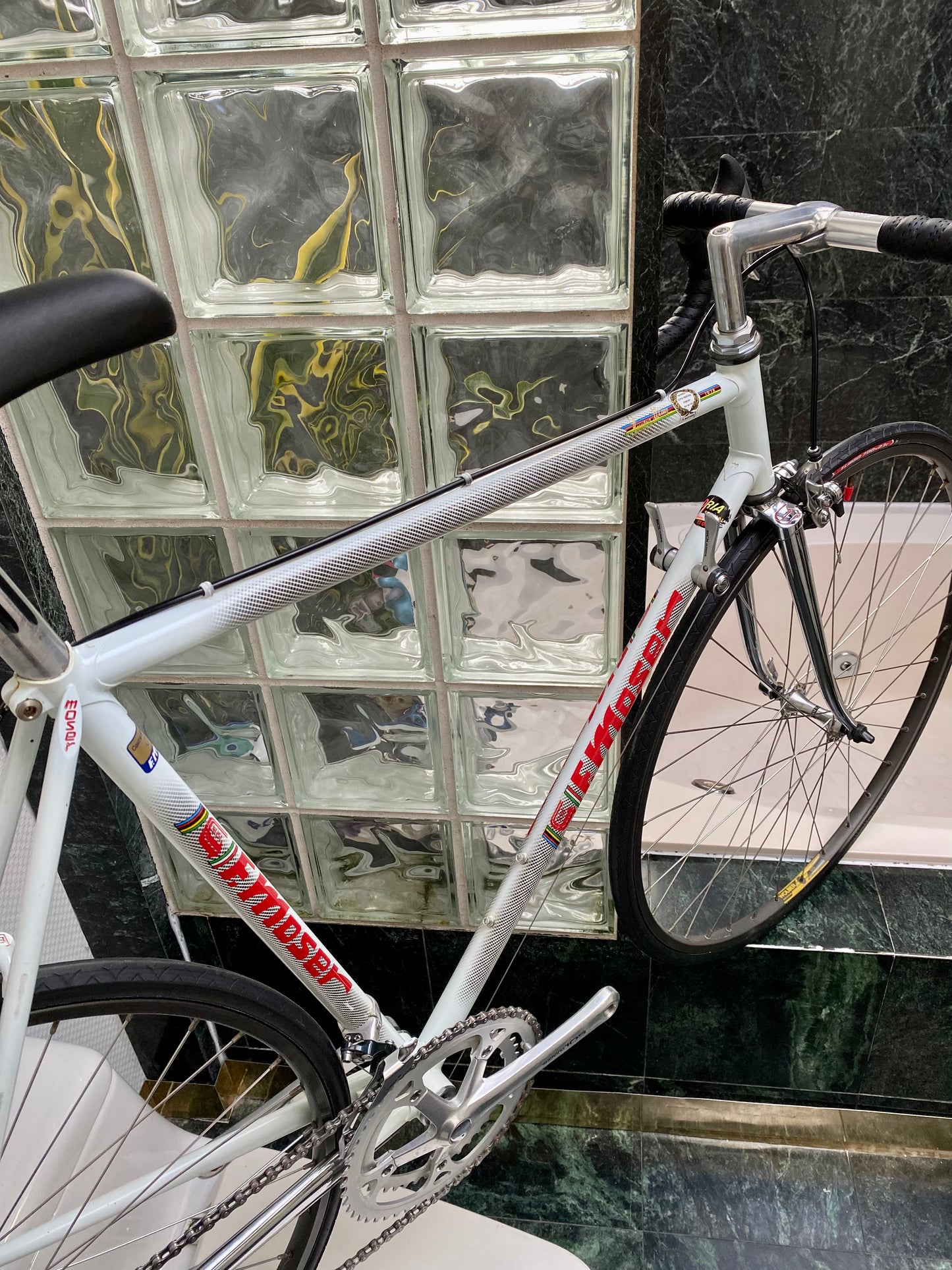 (SIZE 55cm) 1980's MOSER ROAD BIKE - SHIMANO 105 - ORIA SPECIAL