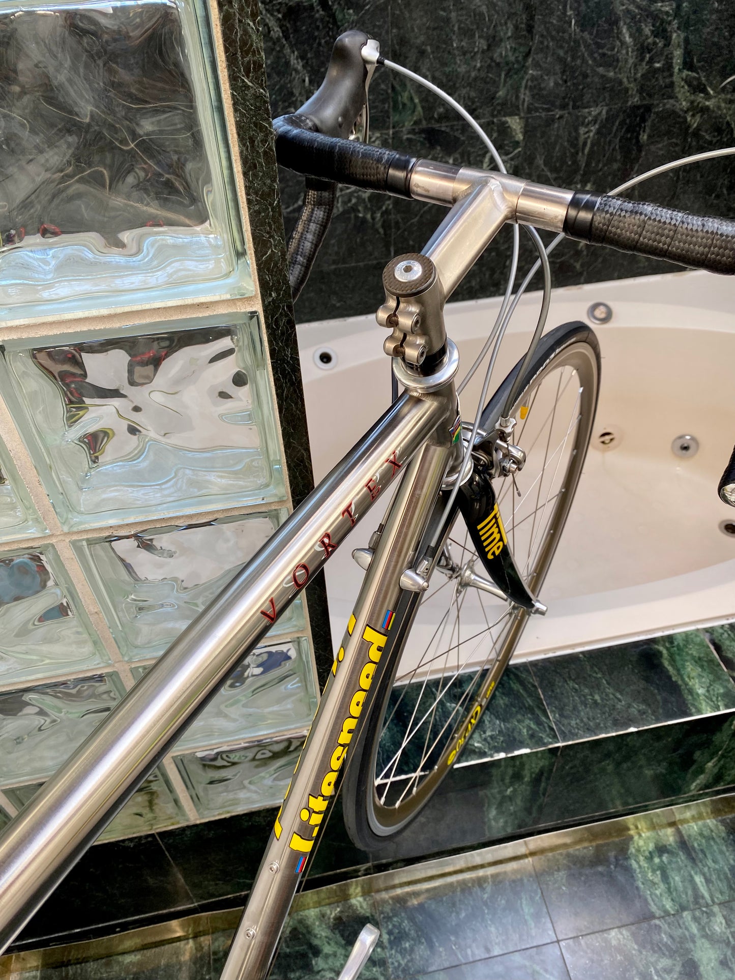 (SIZE 55cm) LATE-1990's LITESPEED VORTEX TITANIUM ROAD BIKE - SHIMANO DURA ACE - LIKE NEW