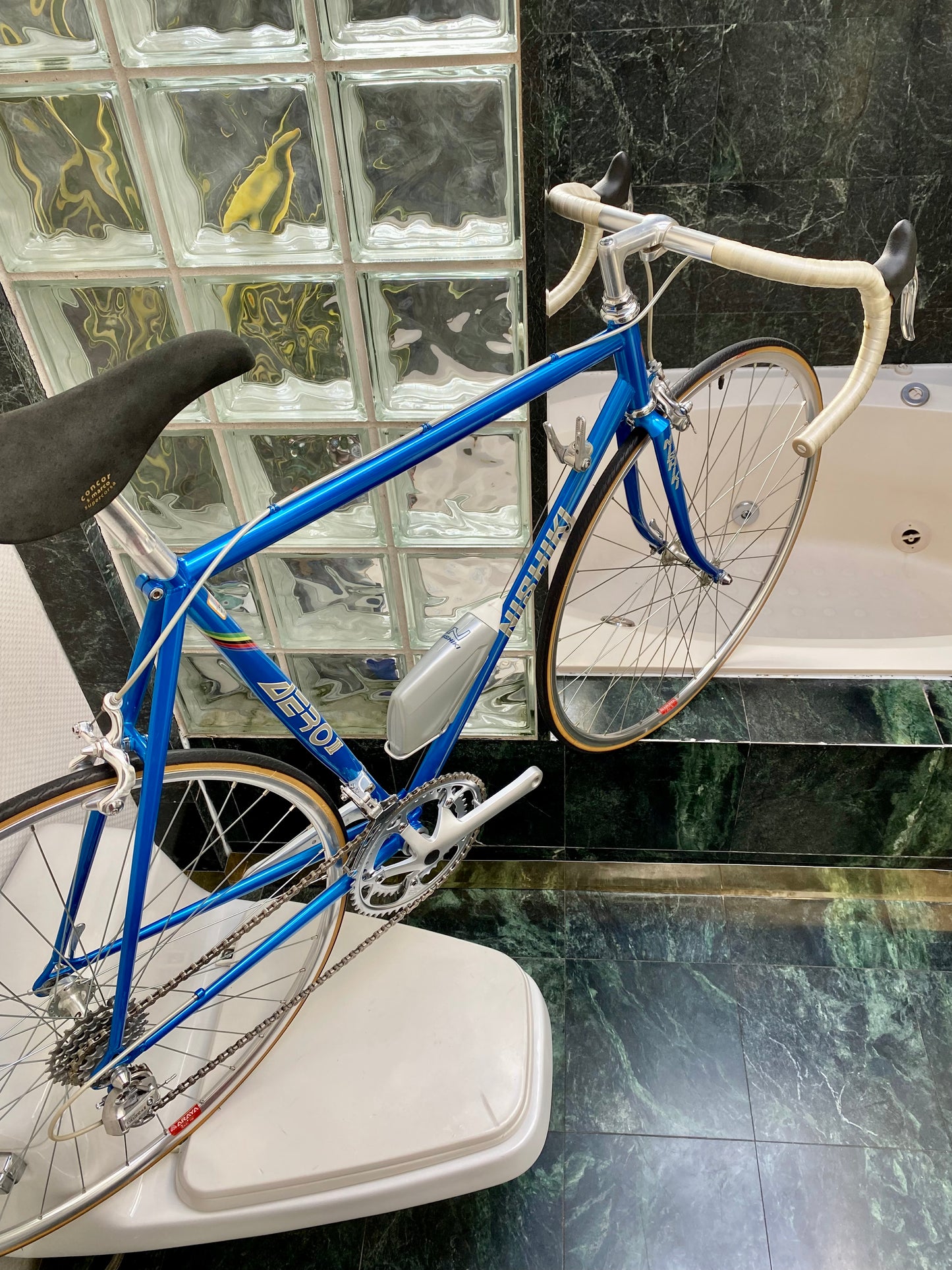 (SIZE 55cm) 1980's NISHIKI AERO II ROAD BIKE - SUPER NEAT - SPOTLESS