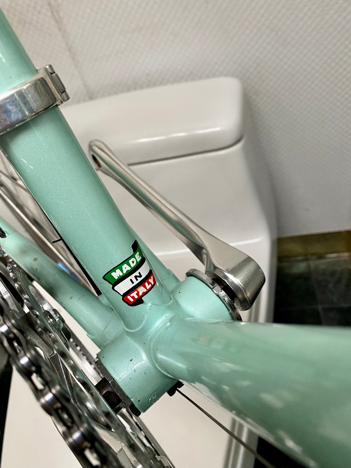 (SIZE 54cm) 1980's BIANCHI CELESTE ROAD BIKE - CAMPAGNOLO - COLUMBUS