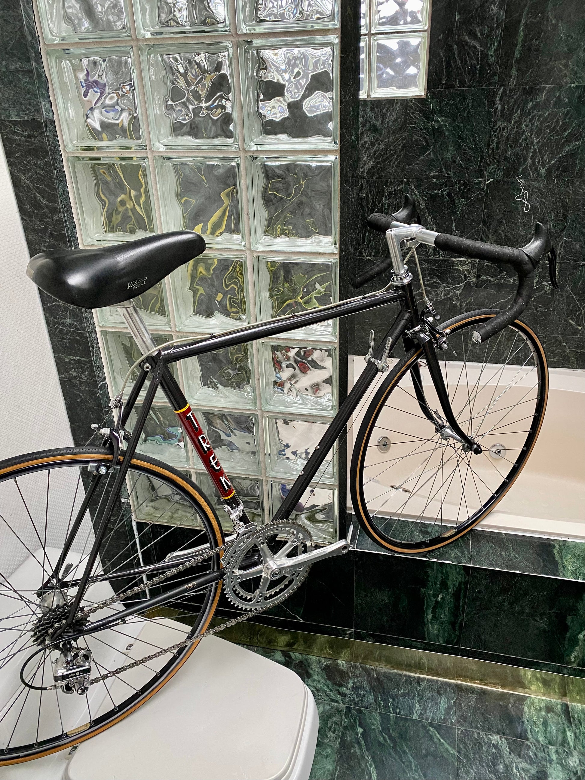 SIZE 53cm EARLY 1980 s TREK 560 ROAD BIKE LIKE NEW